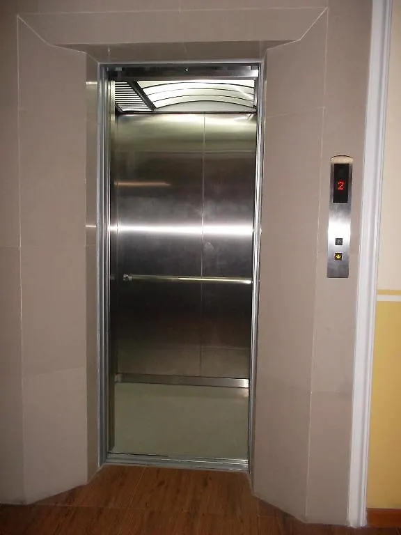 **  Davao City Hotel Uno הפיליפינים